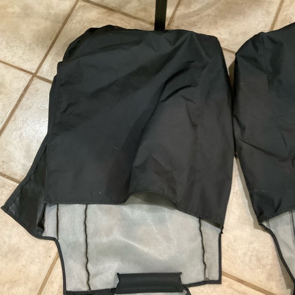 Range Rover Land Rover 2018-2022 Black/Ebony Waterproof Rear Seat Cover Like New - Picture 11 of 16